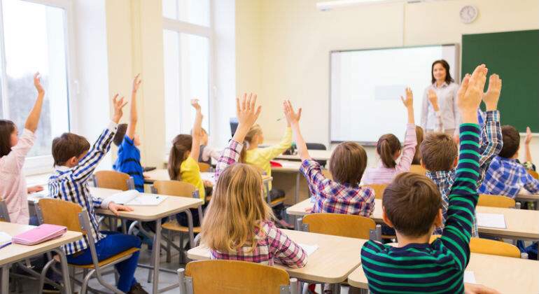 “Ernesto Romualdo Lacloz Delavid III, tú serás delegado. No, de clase, no. Consejero Delegado.”